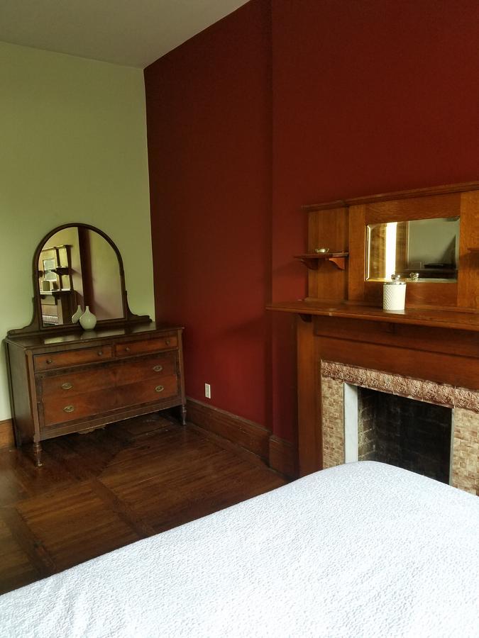 West 119th Guest Bed and breakfast
